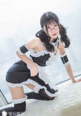 迷人的保姆完整版_720全集免费播放