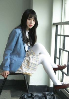 《偷窥女教师》未删减版在线观看_BD英语高清视频观看
