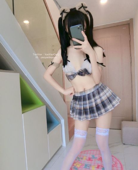 家有艳妻_BD英语完整在线观看