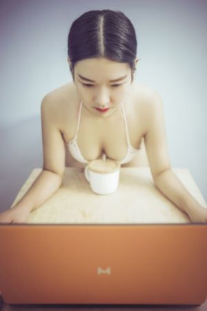 嫂子电影在线观看_HD动漫在线观看