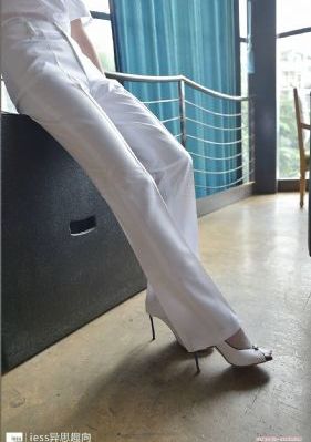 女士私密高级会所按摩精油_BD韩语完整视频观看