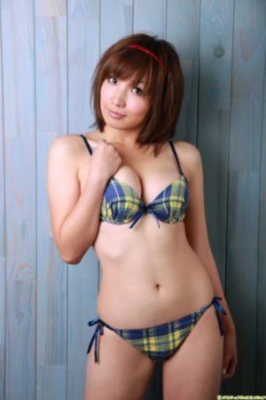 挺进白嫩风韵嫩岳的身体视频_BT种子下载