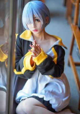 《年轻的阿姨》_高清完整版